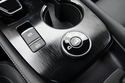 Car image 41