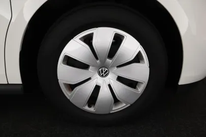 Car image 38