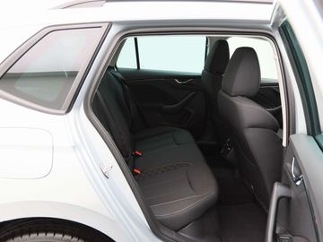 Car image 37