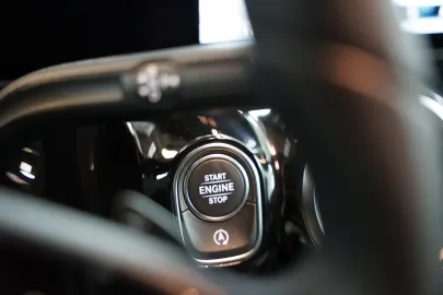Car image 37