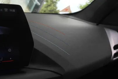 Car image 42