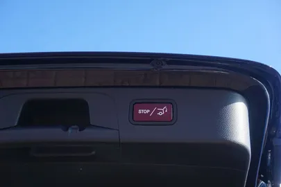 Car image 32