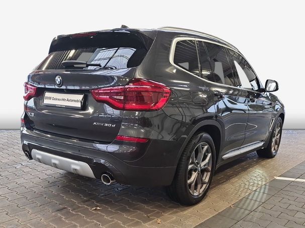 BMW X3 xDrive 210 kW image number 3