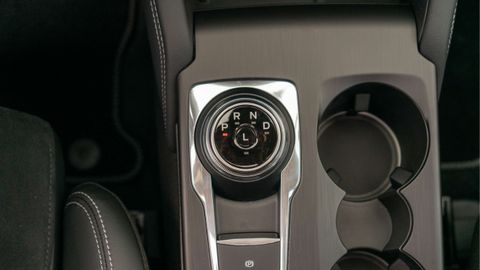 Car image 35