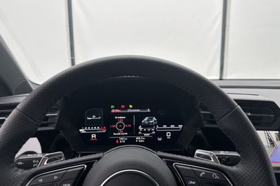 Car image 36