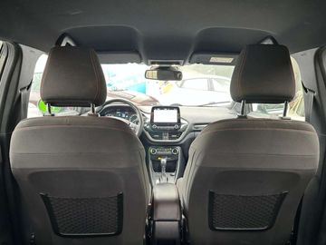 Car image 28