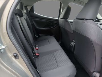 Car image 14