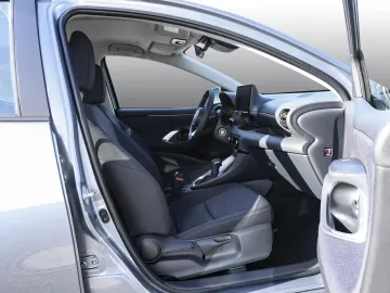 Car image 4