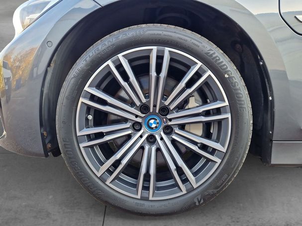 BMW 330e Touring M Sport xDrive Steptronic 216 kW image number 14