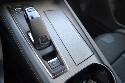 Car image 33