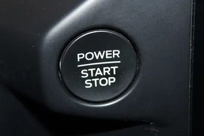 Car image 28