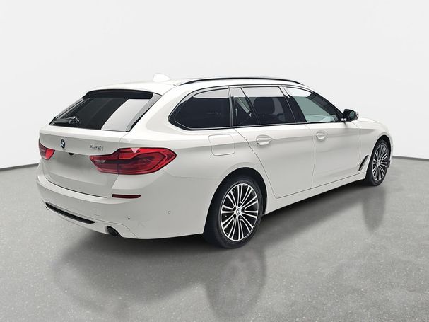 BMW 520i Touring Sport Line 135 kW image number 4