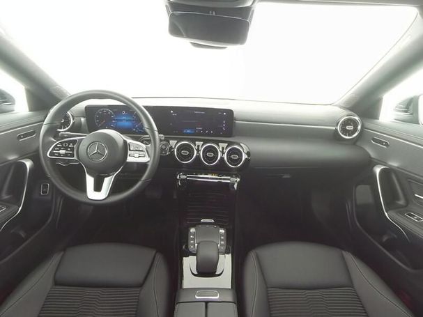 Mercedes-Benz CLA 180 100 kW image number 6