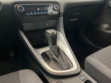 Car image 13