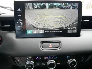 Car image 25