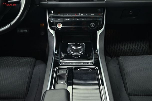 Jaguar XF 20d 132 kW image number 8