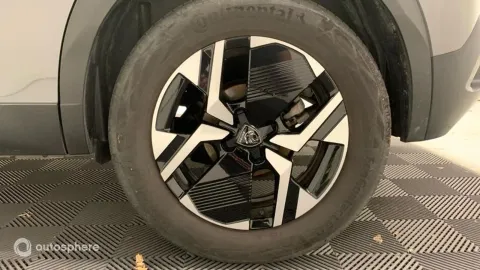 Car image 20