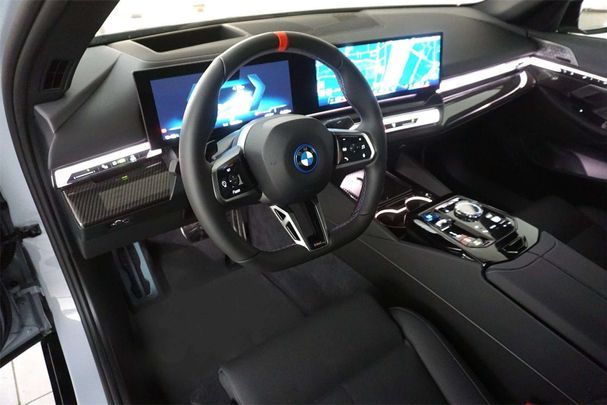 BMW i5 M60 xDrive 442 kW image number 6