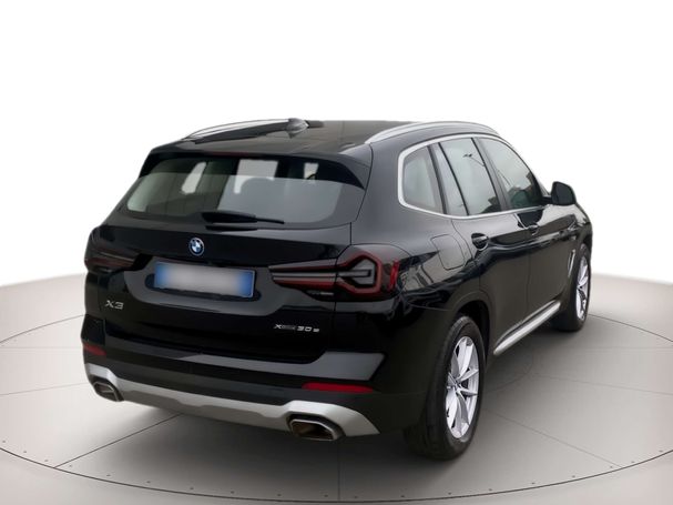 BMW X3 xDrive30e 215 kW image number 3