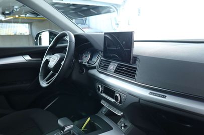 Car image 45