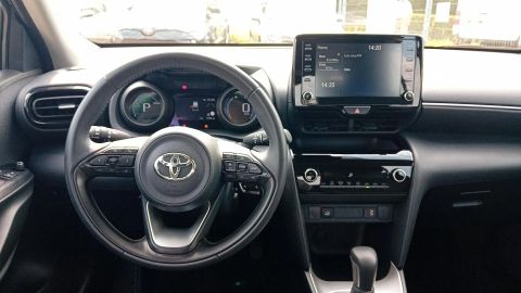 Car image 12