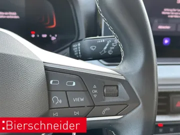 Car image 33