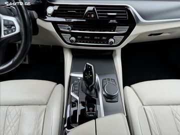 Car image 37