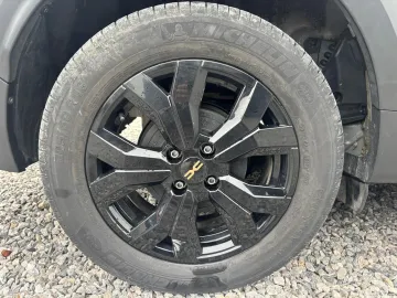 Car image 31