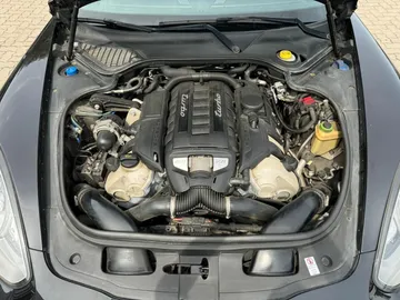 Car image 30