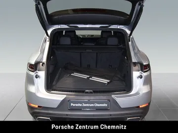 Car image 42