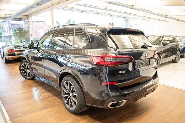 BMW X5 45e xDrive 290 kW image number 4