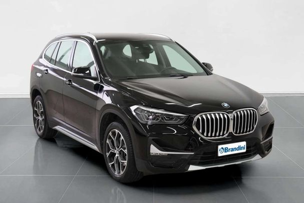 BMW X1 sDrive18d xLine 110 kW image number 2