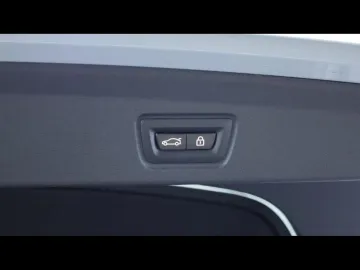 Car image 36