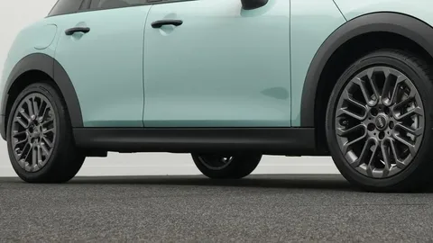 Car image 23