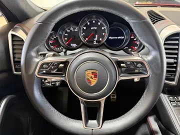 Car image 36