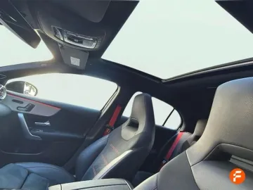 Car image 28