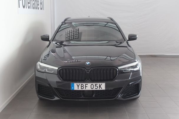 BMW 520d Touring xDrive 140 kW image number 2