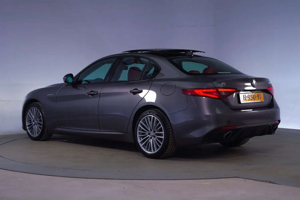 Alfa Romeo Giulia 2.0 Veloce 206 kW image number 2