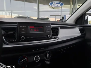 Car image 32