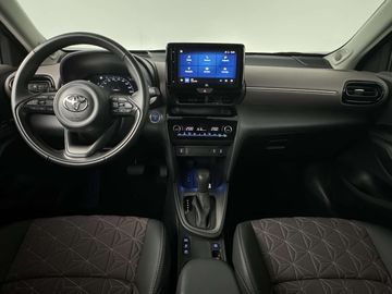 Car image 12