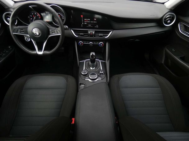 Alfa Romeo Giulia 2.0 147 kW image number 3