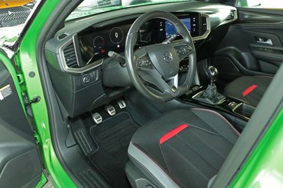 Car image 10