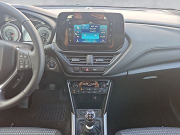 Car image 14