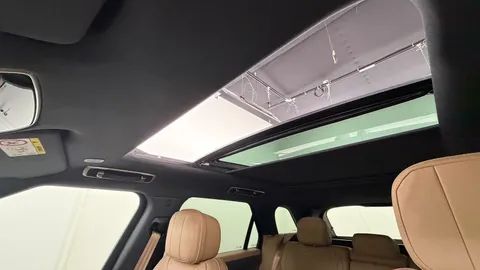 Car image 35