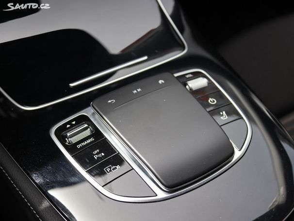 Mercedes-Benz E 300 e T 235 kW image number 36