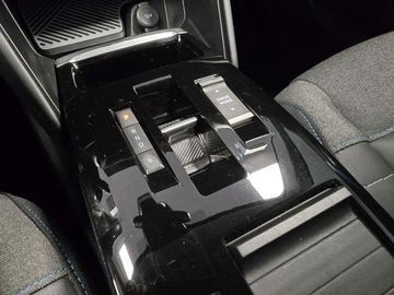 Car image 39