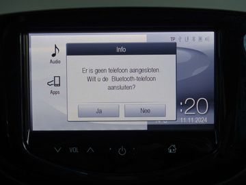 Car image 26