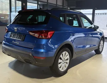 Car image 5