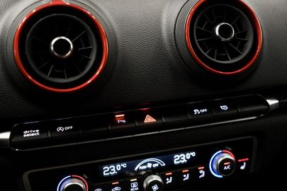 Car image 37