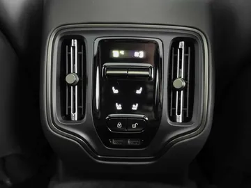 Car image 38